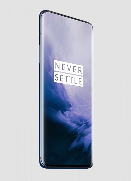 Представлен флагманский смартфон OnePlus 7 Pro: экран Fluid AMOLED разрешением Quad HD+, SoC Snapdragon 855, трехкратный оптический зум и память UFS 3.0 за $670